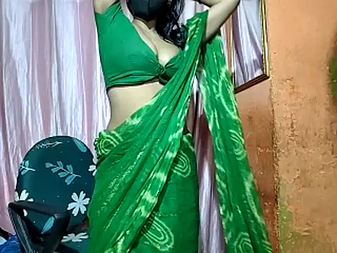 poojaxxx65 online show from 11/11/25, 11:53