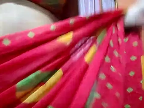 poojaxxx65 online show from 11/17/25, 09:46