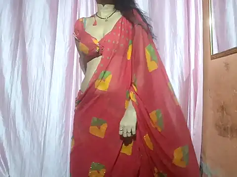 Snapshot of poojaxxx65 chatting on 03/19/25, 05:17 poojaxxx65 online show from 03/19/25, 05:17