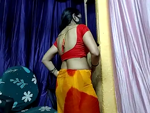 poojaxxx65 online show from 03/10/26, 10:58