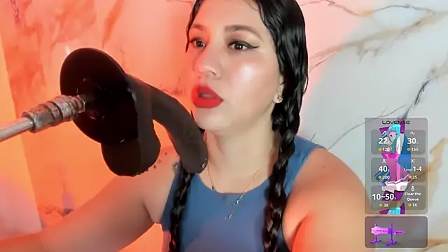 hade cute online show from 05/17/26, 04:51