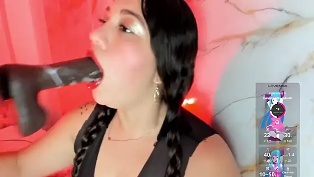 hade cute online show from 05/13/26, 06:26