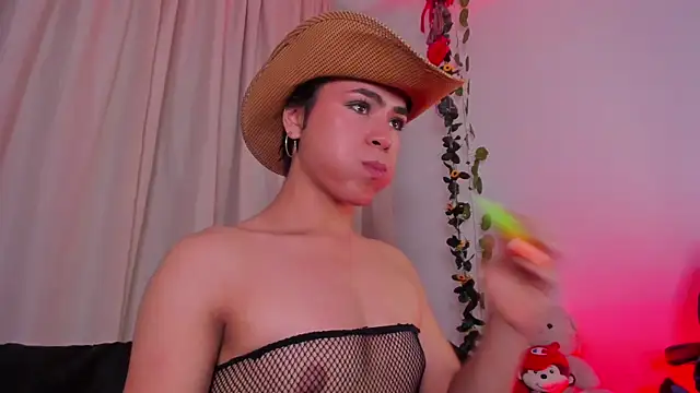 Little michell online show from 11/15/25, 02:37