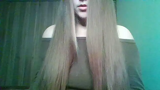 Snapshot of Evasapples chatting on 04/30/26, 08:49 Evasapples online show from 04/30/26, 08:49