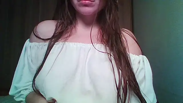 Snapshot of Evasapples chatting on 05/09/26, 12:30 Evasapples online show from 05/09/26, 12:30
