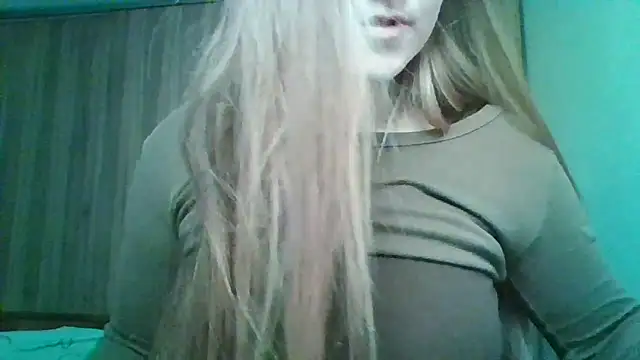 Evasapples online show from 12/19/25, 06:54