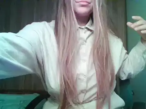 Evasapples online show from 09/09/25, 07:40