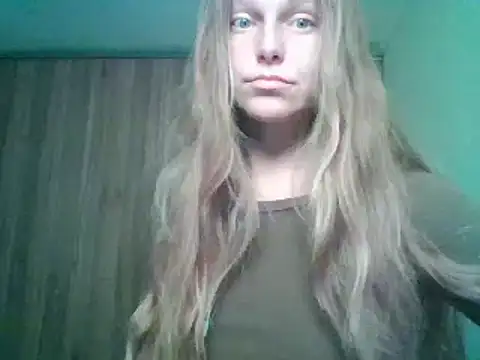 Evasapples online show from 09/18/25, 07:39