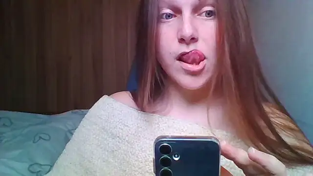 Snapshot of Evasapples chatting on 05/15/26, 07:23 Evasapples online show from 05/15/26, 07:23