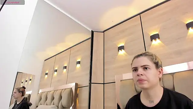 dorothy vegga online show from 12/21/25, 03:41