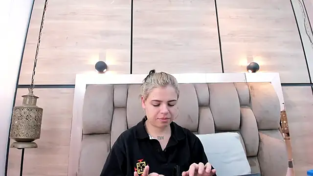 dorothy vegga online show from 04/08/26, 03:52