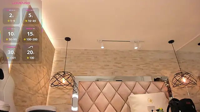 dorothy vegga online show from 10/24/25, 04:00