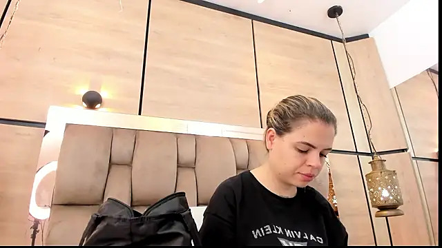 dorothy vegga online show from 02/23/26, 03:41