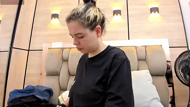 dorothy vegga online show from 12/20/25, 04:15