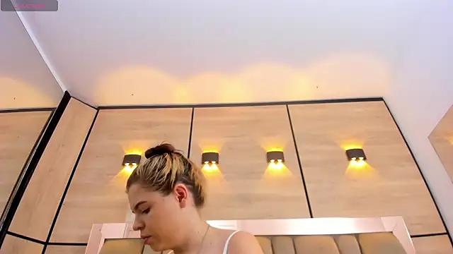 dorothy vegga online show from 12/03/25, 03:51