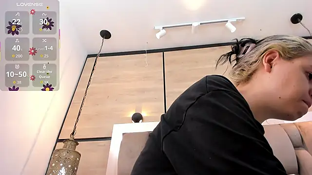 dorothy vegga online show from 04/18/26, 04:26