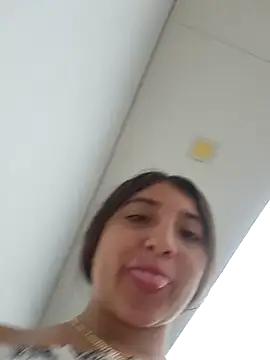 Snapshot of Matilda_russoo chatting on 02/22/25, 12:40 Matilda russoo online show from 02/22/25, 12:40