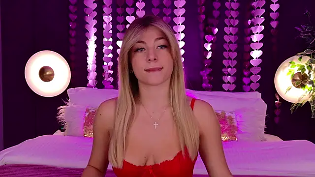 Snapshot of HelenaMorgan chatting on 03/20/26, 03:07 HelenaMorgan online show from 03/20/26, 03:07