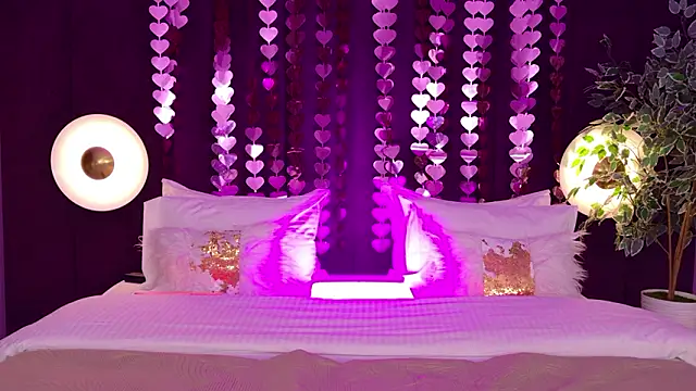 Snapshot of HelenaMorgan chatting on 03/28/26, 03:07 HelenaMorgan online show from 03/28/26, 03:07