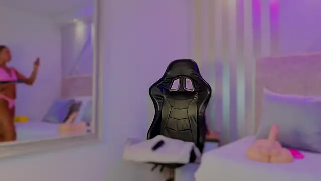 Tayra Pradit online show from 03/10/26, 08:13