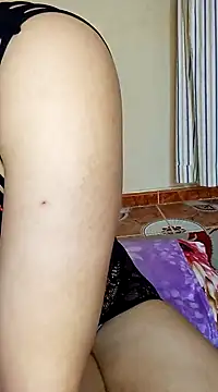 Snapshot of Sahar_sexy chatting on 01/12/25, 12:23 Sahar sexy online show from 01/12/25, 12:23