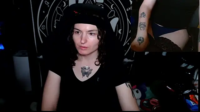 BrandiWRLD 999 online show from 09/26/25, 06:59