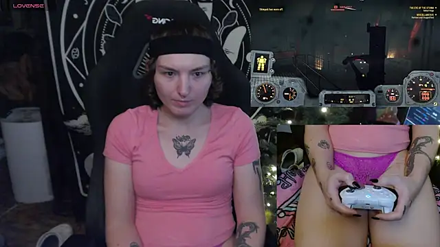 BrandiWRLD 999 online show from 01/15/25, 03:43