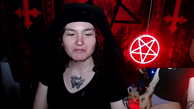 BrandiWRLD 999 online show from 10/06/25, 08:53