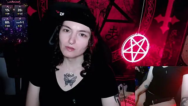 BrandiWRLD 999 online show from 10/19/25, 06:54