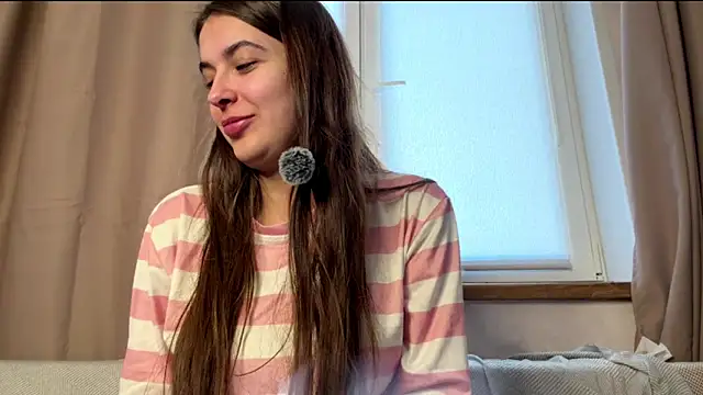 elisa moon online show from 05/17/26, 03:01