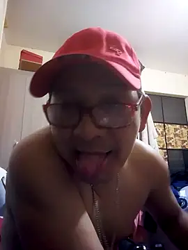 Snapshot of ardiente47 chatting on 09/15/25, 02:45 ardiente47 online show from 09/15/25, 02:45