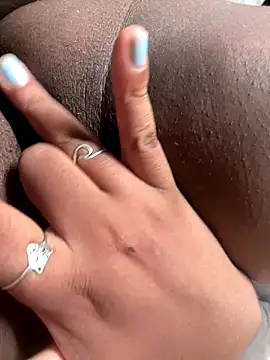 gravidinha4 online show from 12/19/25, 03:36