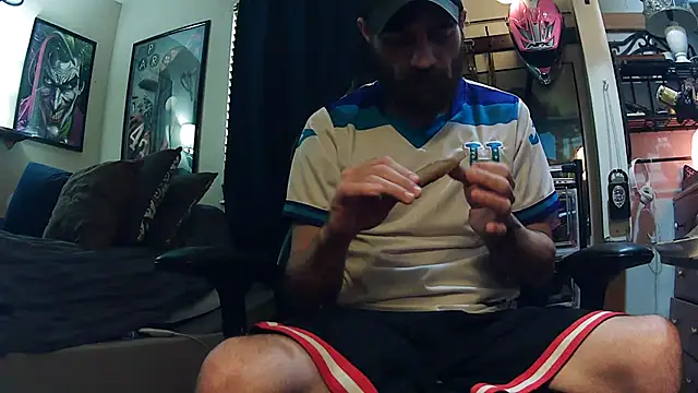 slutty guy12 online show from 03/06/25, 06:59