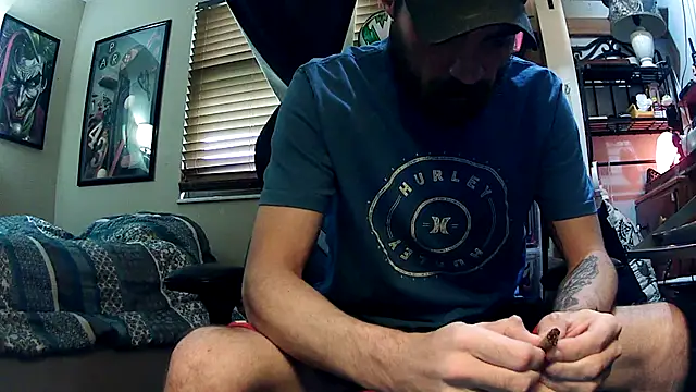 slutty guy12 online show from 02/26/25, 07:21