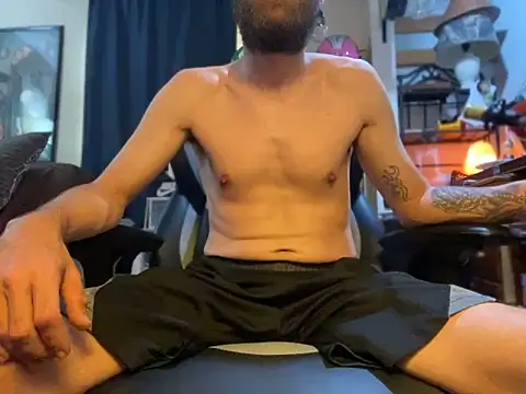 slutty guy12 online show from 03/18/25, 10:15