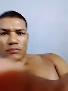 Snapshot of MaximoHotCumx chatting on 10/09/25, 08:37 MaximoHotCumx online show from 10/09/25, 08:37