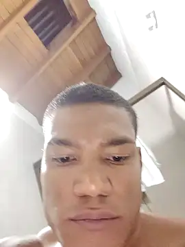 Snapshot of MaximoHotCumx chatting on 10/11/25, 08:15 MaximoHotCumx online show from 10/11/25, 08:15