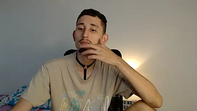 enzo 0814 online show from 03/05/25, 02:34