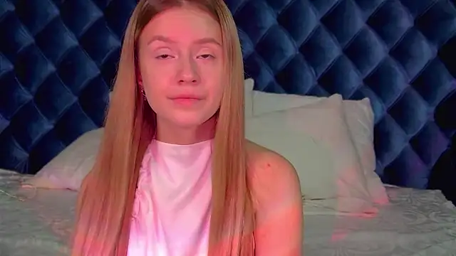 MilanaBalmain online show from 11/09/25, 04:27