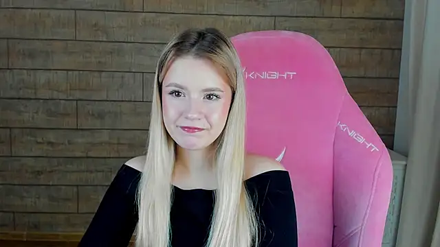 MilanaBalmain online show from 03/13/26, 04:28