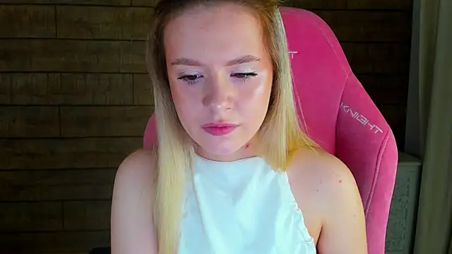 MilanaBalmain online show from 03/02/26, 05:19