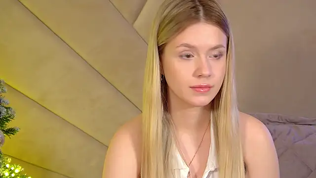 MilanaBalmain online show from 01/14/26, 04:10