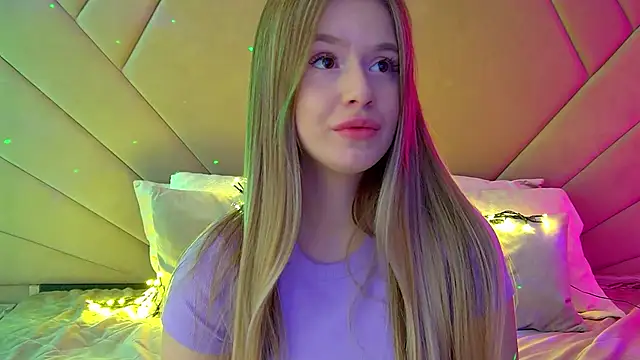 MilanaBalmain online show from 03/08/25, 08:33