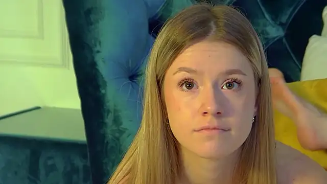 MilanaBalmain online show from 10/06/25, 04:35