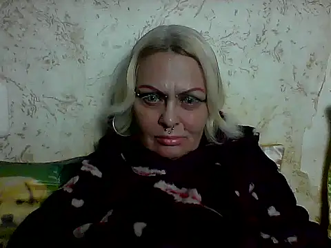 Snapshot of Gardener_of_Illusions chatting on 06/10/26, 01:51 Gardener of Illusions online show from 06/10/26, 01:51