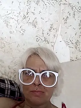 Gardener of Illusions online show from 10/31/25, 10:12