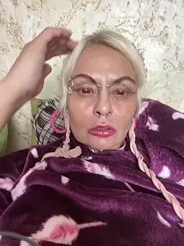 Gardener of Illusions online show from 09/13/25, 01:16