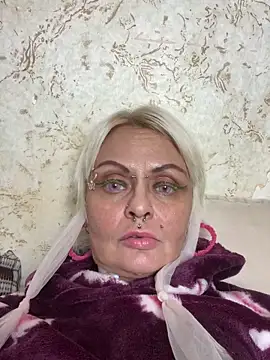 Gardener of Illusions online show from 10/04/25, 04:14