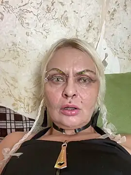 Gardener of Illusions online show from 09/10/25, 02:43