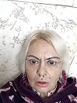 Gardener of Illusions online show from 11/06/25, 03:21